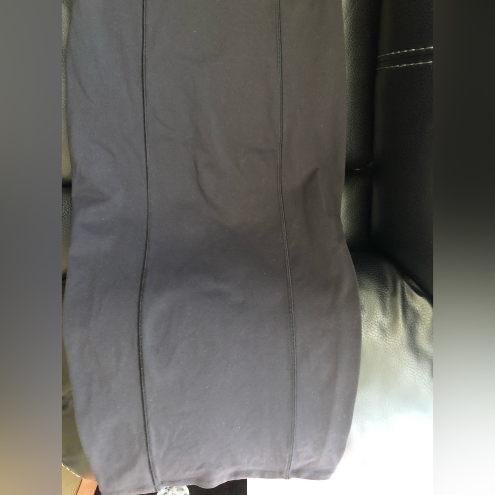 Lululemon Picnic Play Dress Black Second Release with Logo on back Size 2 EUC - Picture 8 of 10